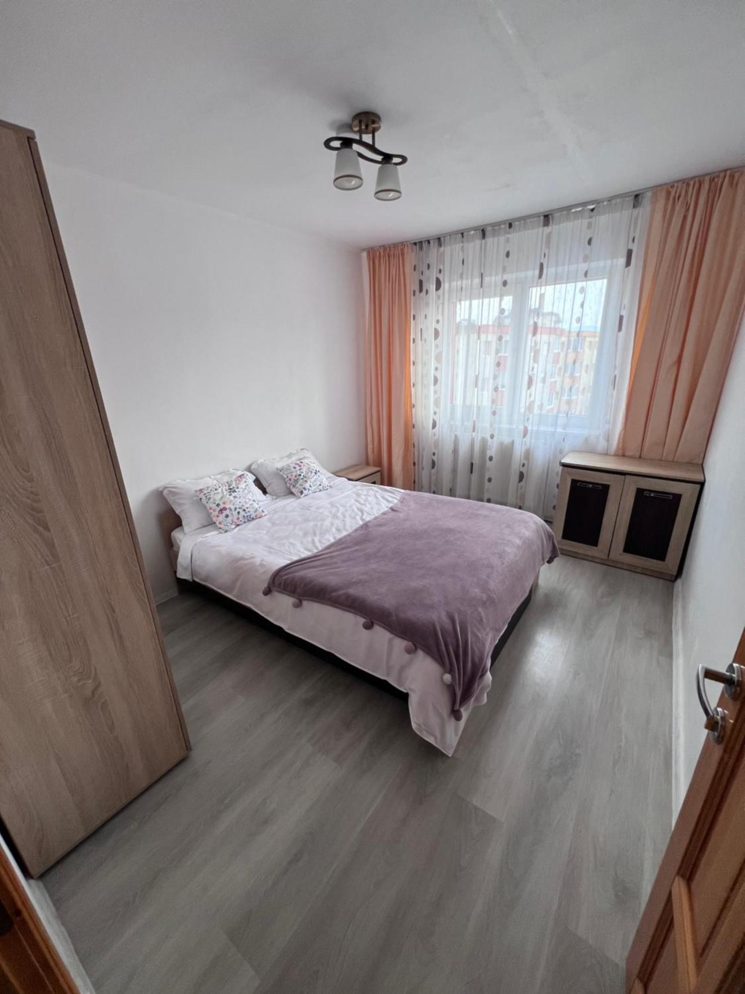 3 Rooms Aparthotel Brasov Ngoại thất bức ảnh